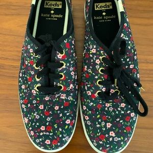 Kate Spade Keds ECU Black/Floral shoes Size 7.5